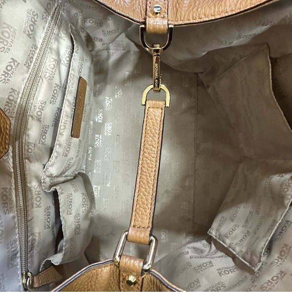 Michael Kors Frances Large Pebbled Leather Grab Bag in Acorn No Tassel READ - Picture 6 of 13